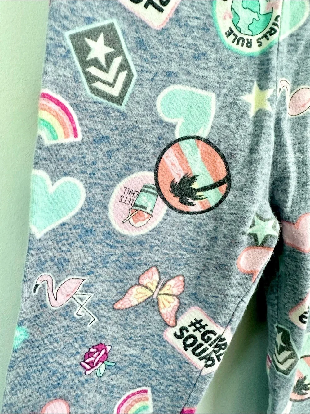 The Children’s Place Girls Blue Sticker Print Capri Leggings 4T #GirlSquad